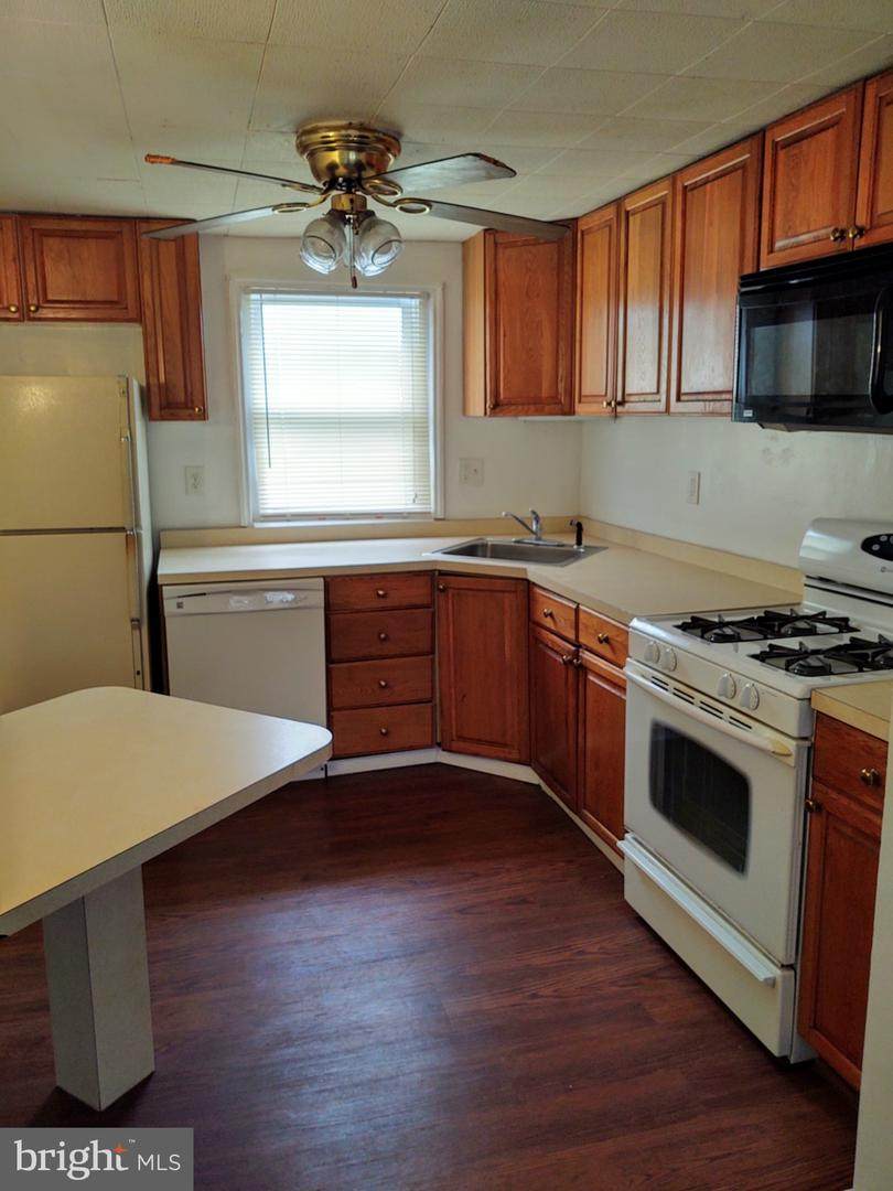 7515 Lange Street - Photo 1