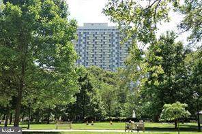 604-36 Washington Square - Photo 1