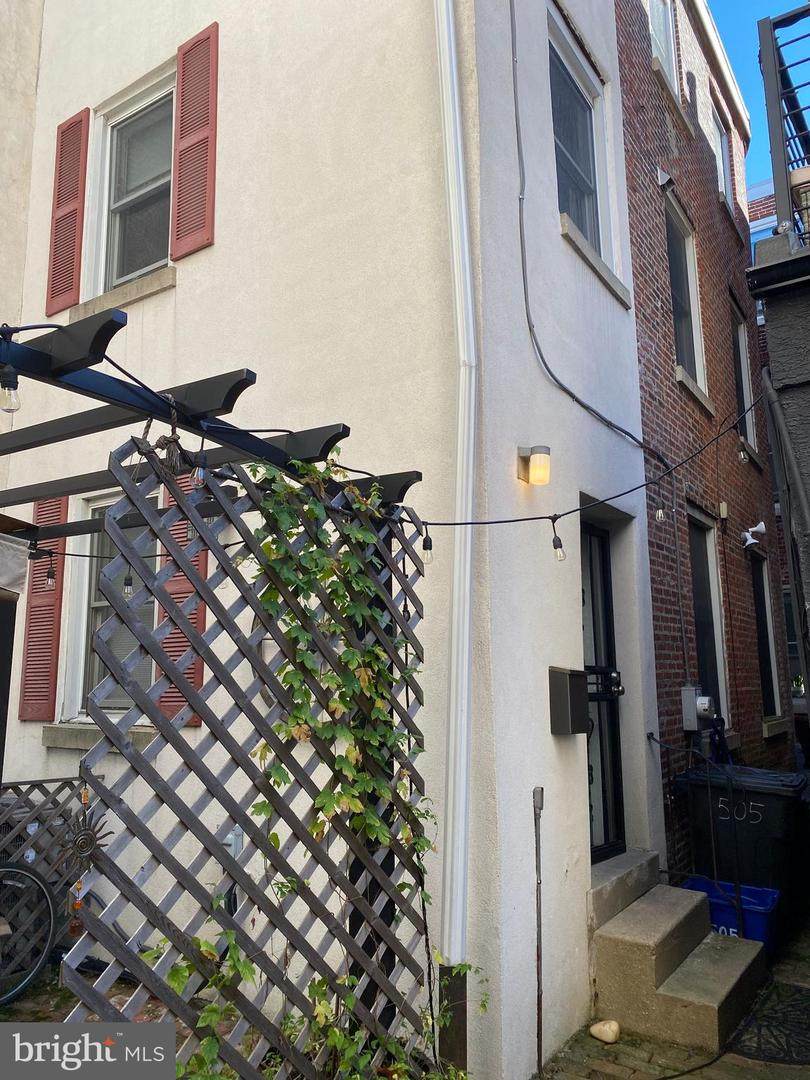 820R 5TH Street - Photo 1