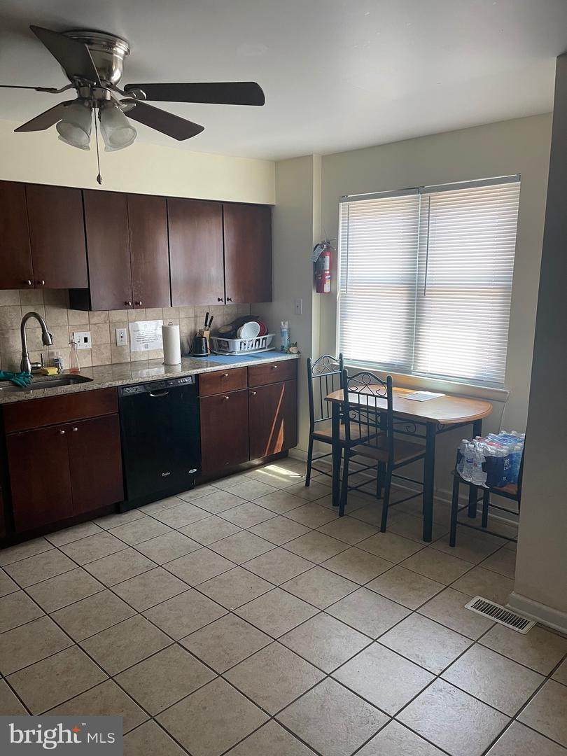 1600 Diamond Street - Photo 1