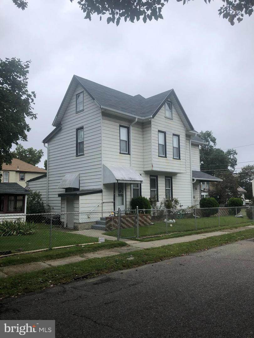 353 Curtis Ave - Photo 1