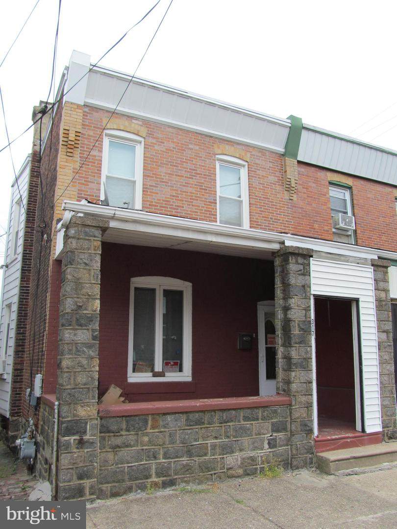 317 Poplar Street - Photo 1