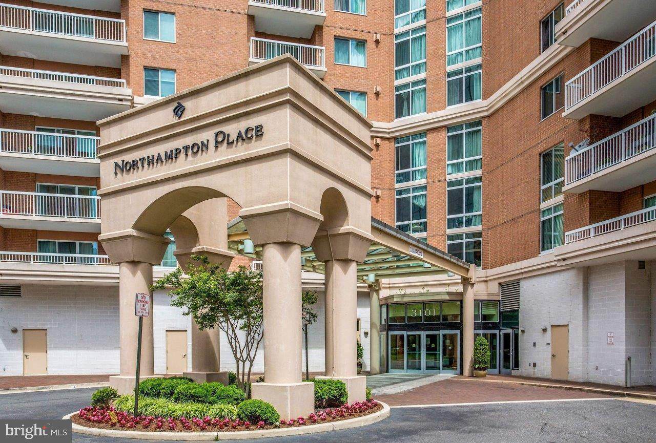 3101 Hampton - Photo 1