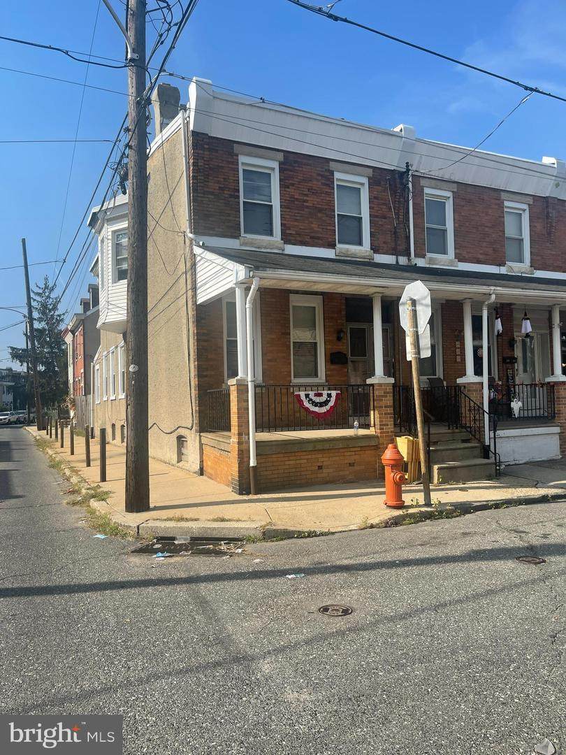 2846 Pratt - Photo 1