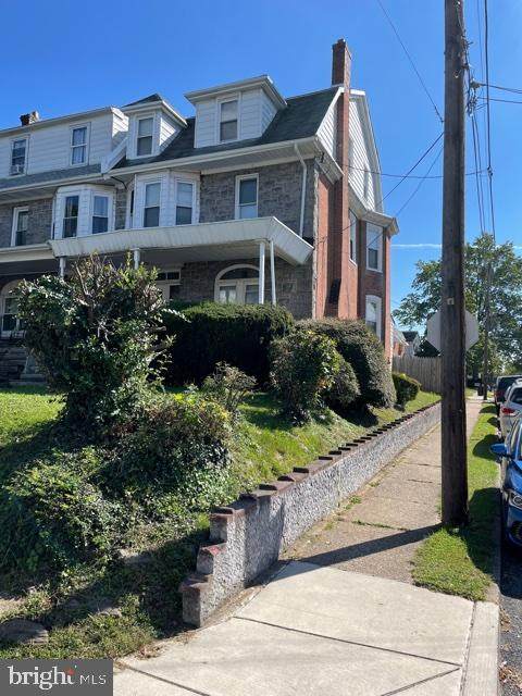 514 Macdade Boulevard - Photo 1