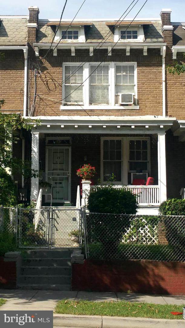 646 Franklin Street - Photo 1