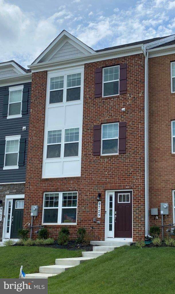 9609 Silver Bluff Way - Photo 1