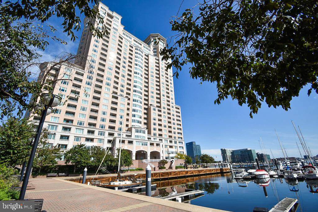 100 Harborview - Photo 1