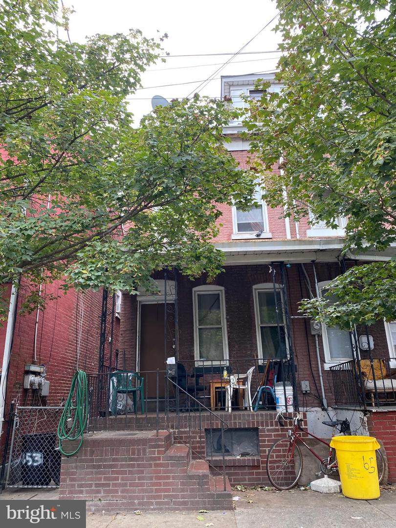 651 Beatty Street - Photo 1