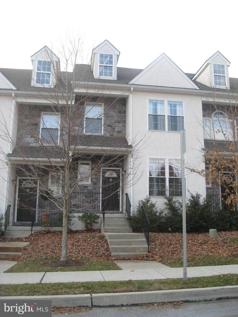 64 Grove - Photo 1