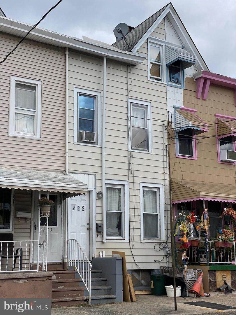 222 Mott Street - Photo 1