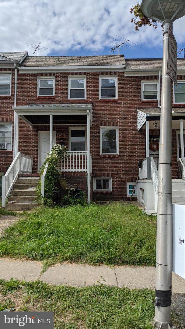 1310 Ellwood - Photo 1
