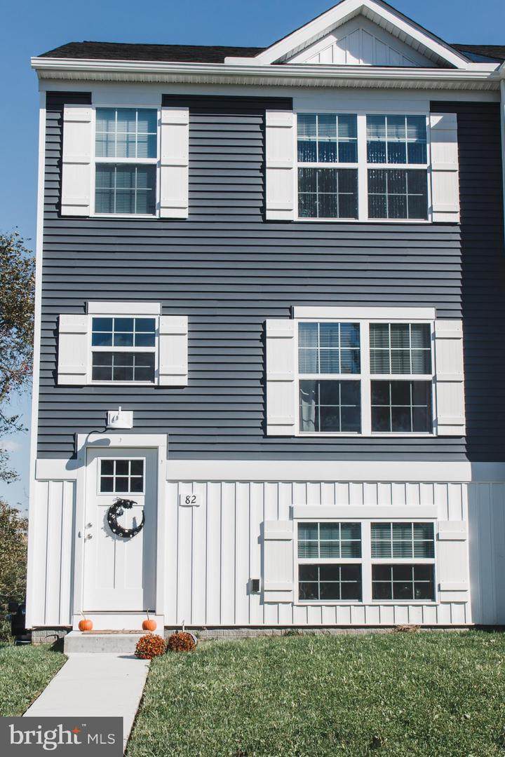 82 Brookside Ave - Photo 1