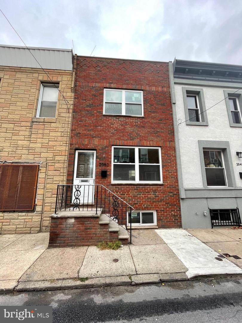 2050 Norwood - Photo 1