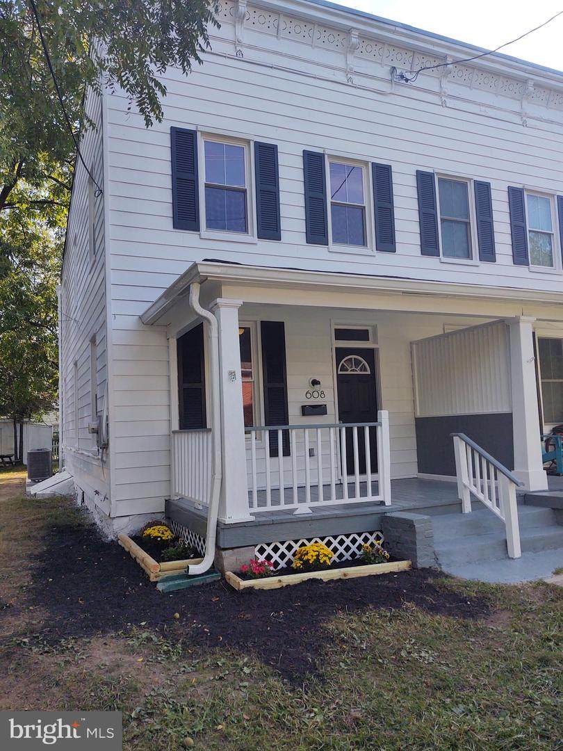 608 Montgomery Street - Photo 1
