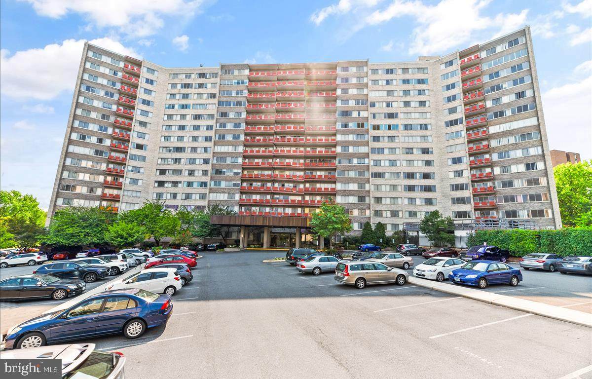5340 Holmes Run Parkway - Photo 1