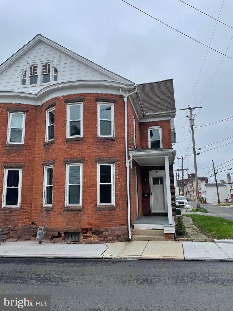 14 Middle Street - Photo 1