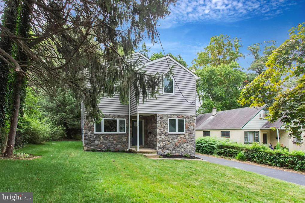 111 Morton Avenue - Photo 1