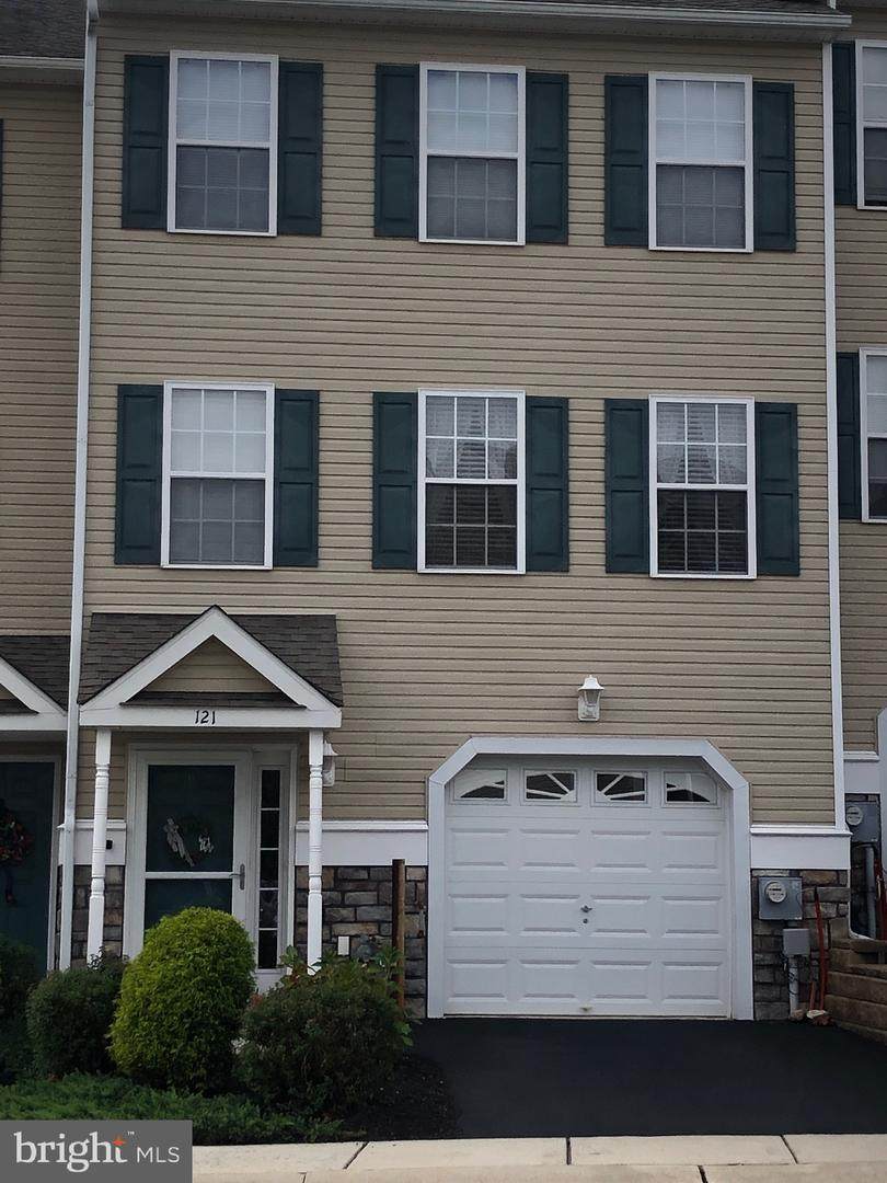 121 Julianna Way - Photo 1