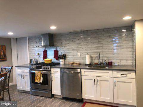 1313 Monmouth - Photo 1