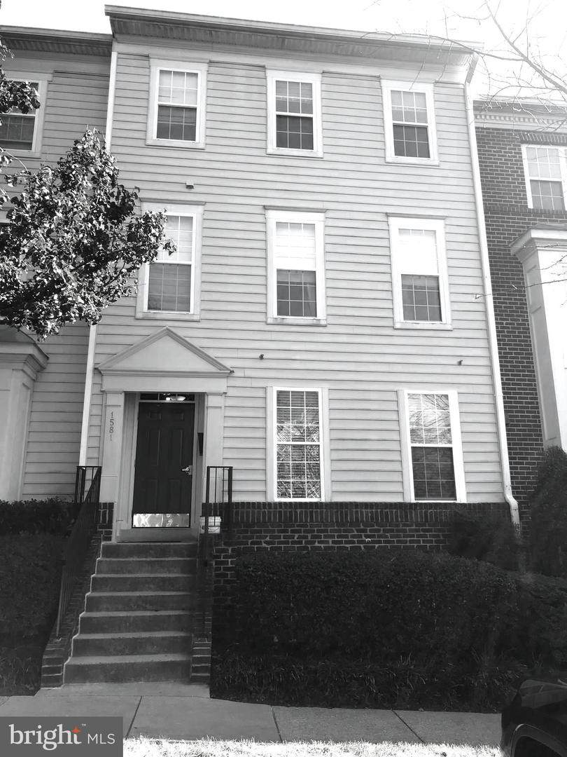 1581 Leeds Castle Drive - Photo 1