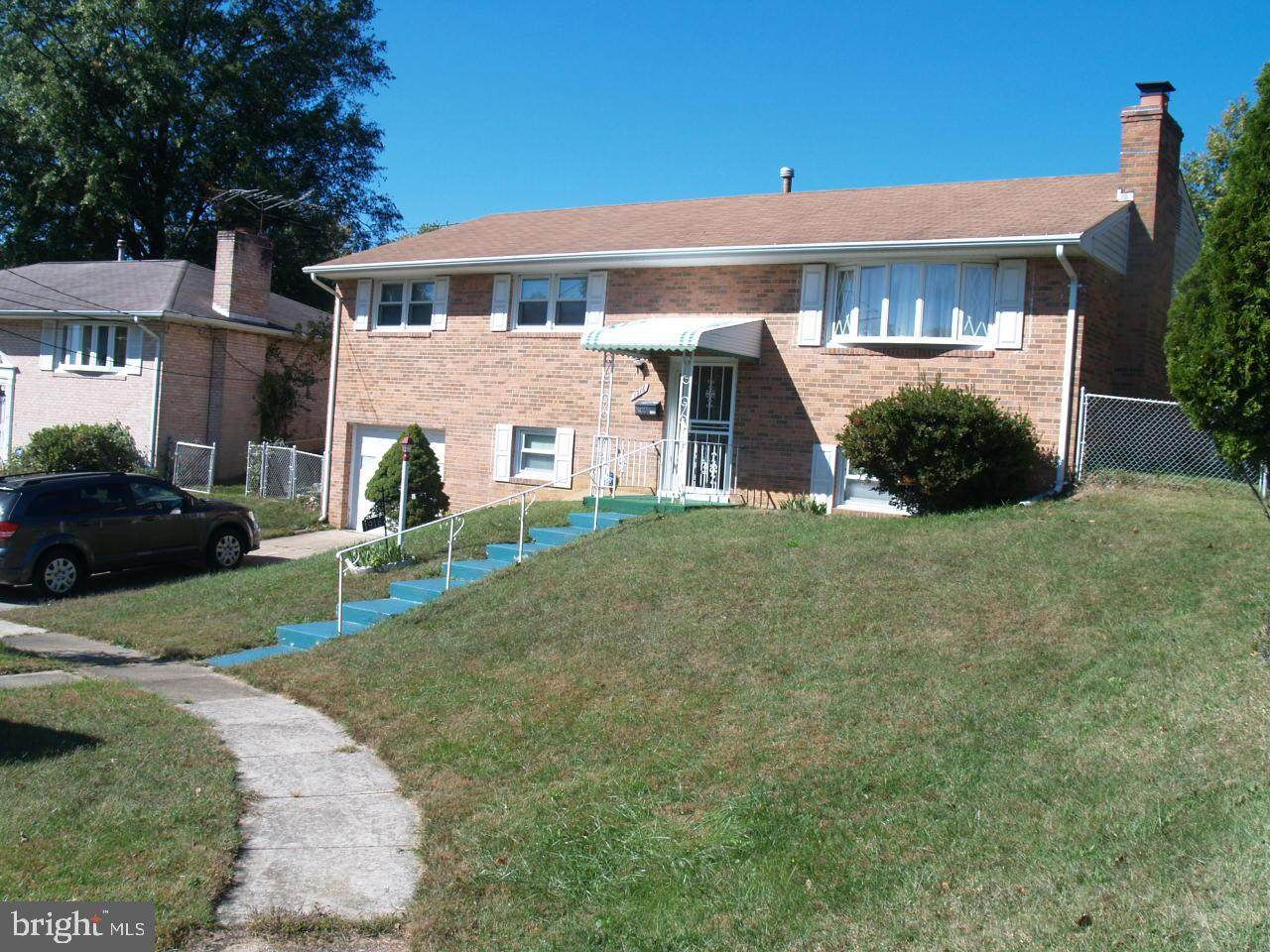 1916 Callaway Street - Photo 1