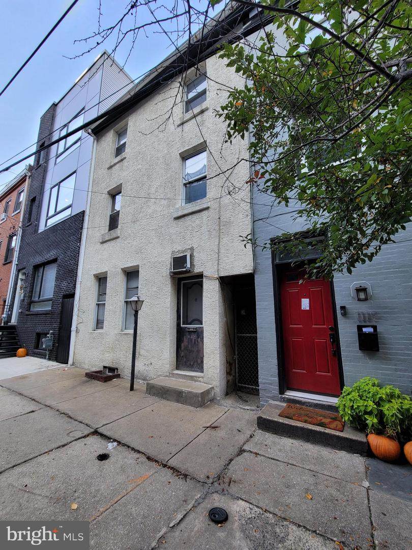 1121 Hancock Street - Photo 1