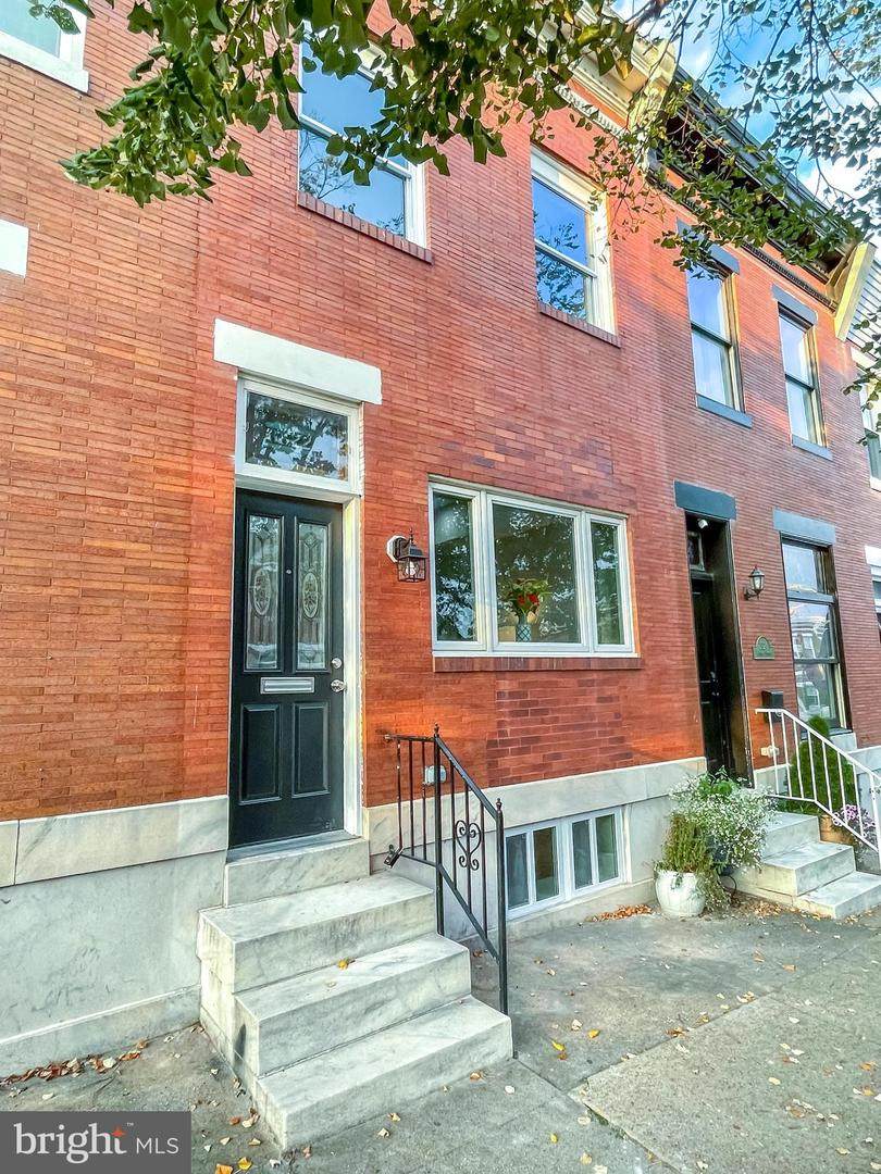 3822 Hudson Street - Photo 1