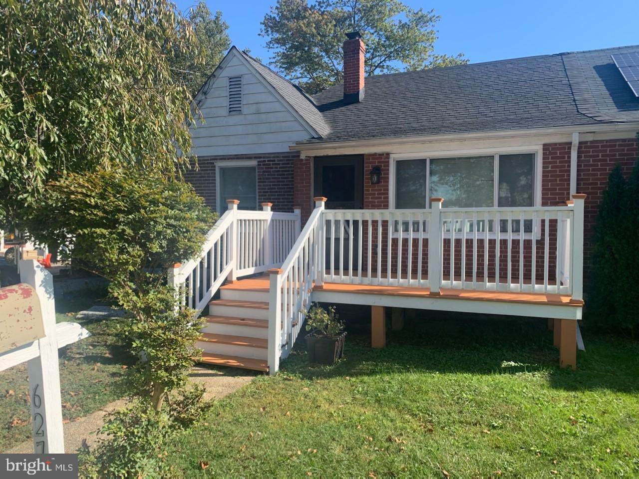 627 New Jersey Avenue - Photo 1