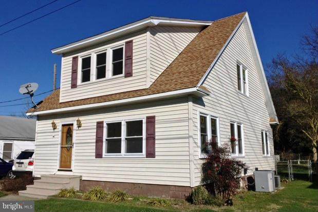 212 Charles Street - Photo 1