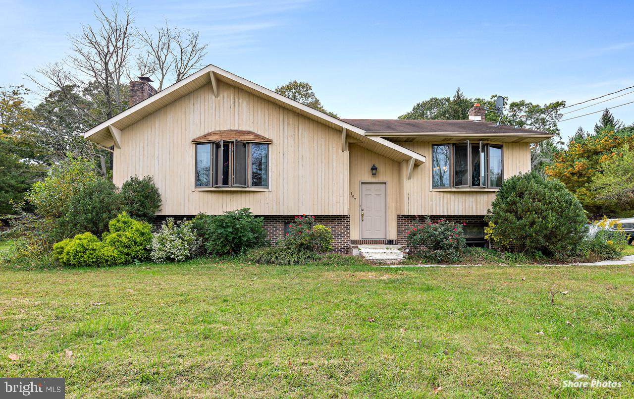 157 Railroad Avenue - Photo 1