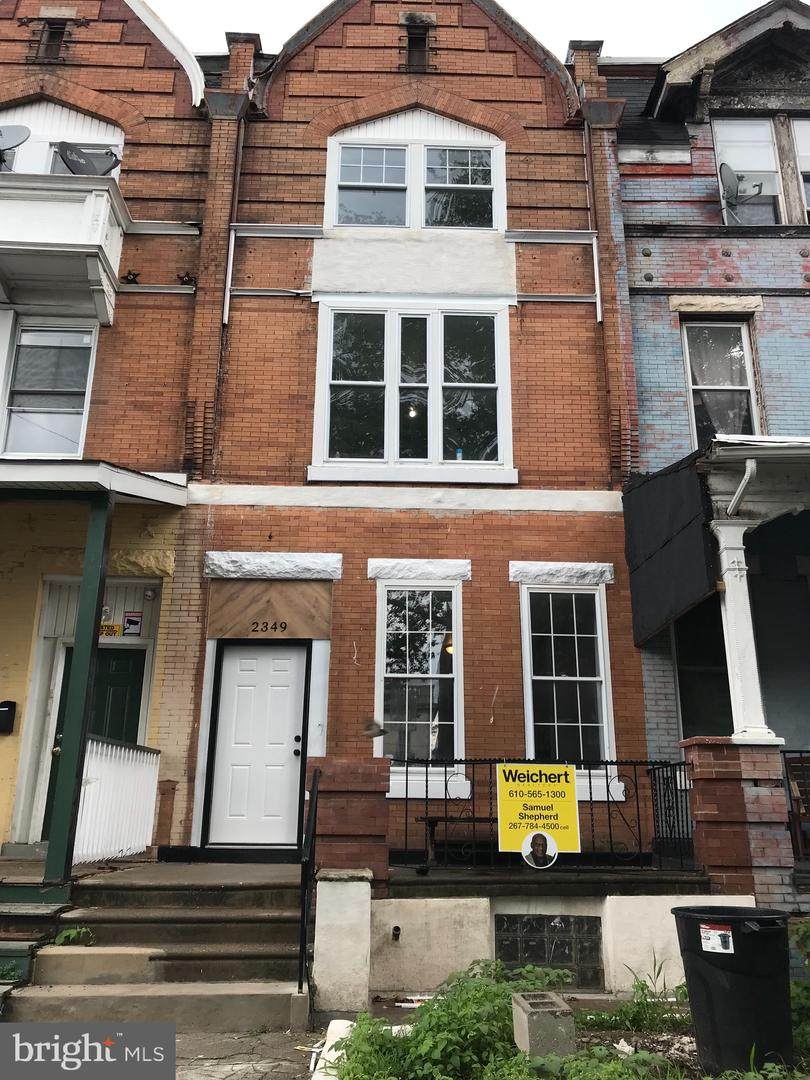 2349 A Park Avenue - Photo 1