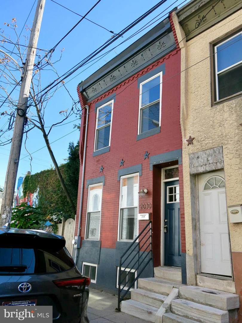 2010 Watkins Street - Photo 1