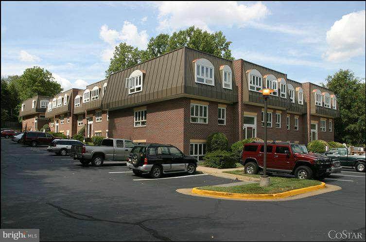 10621 Jones Street - Photo 1
