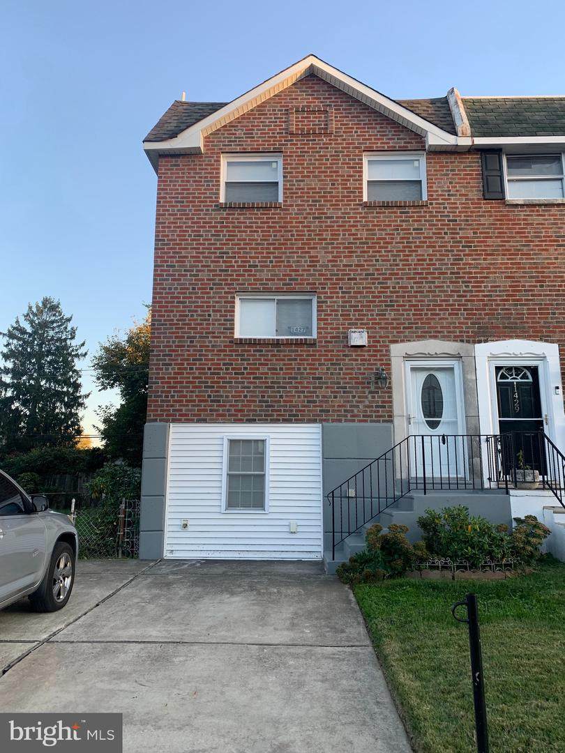 1427 Forrester Avenue - Photo 1