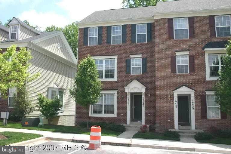 19439 Rayfield Drive - Photo 1