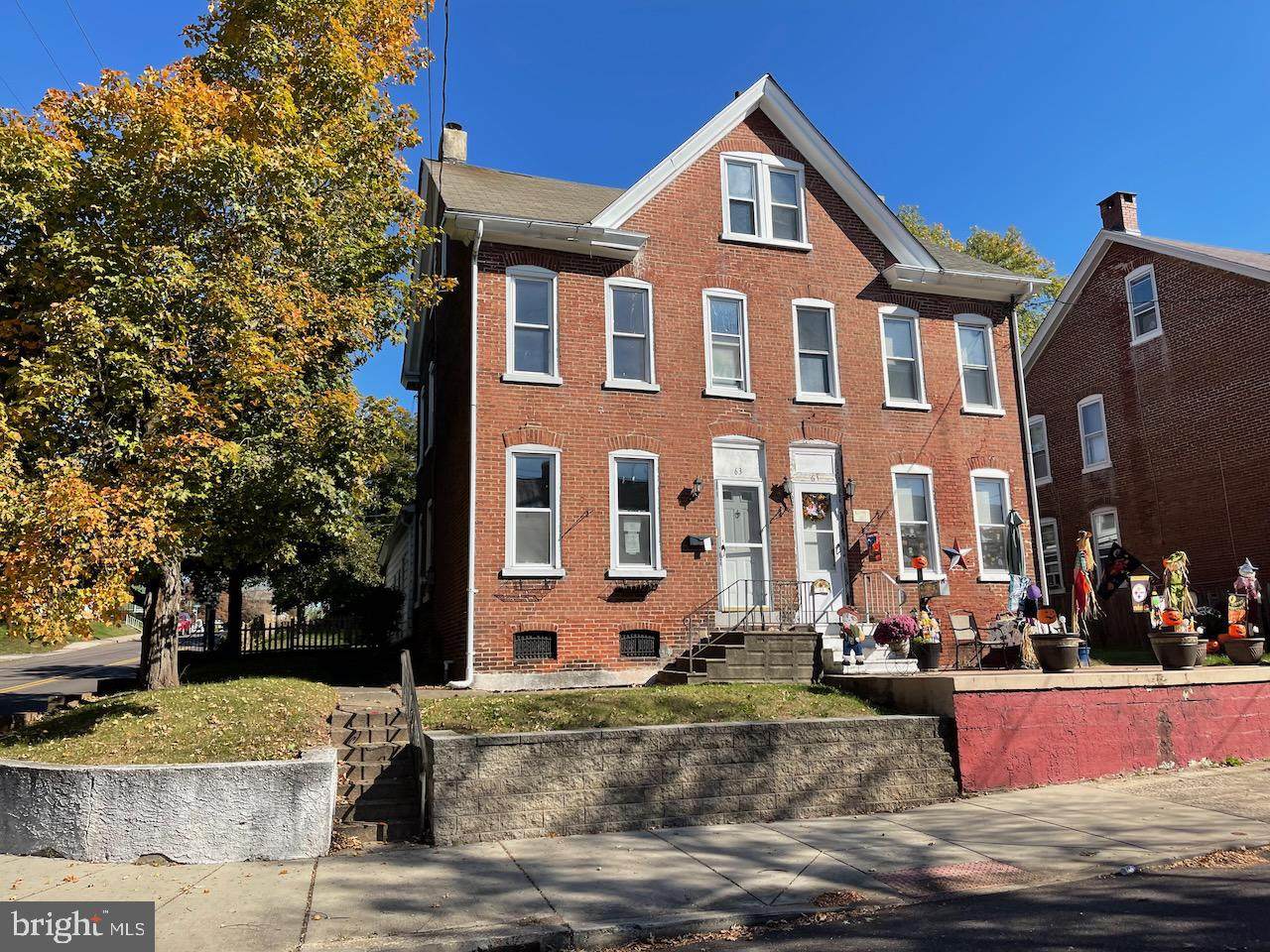 63 5TH Street - Photo 1