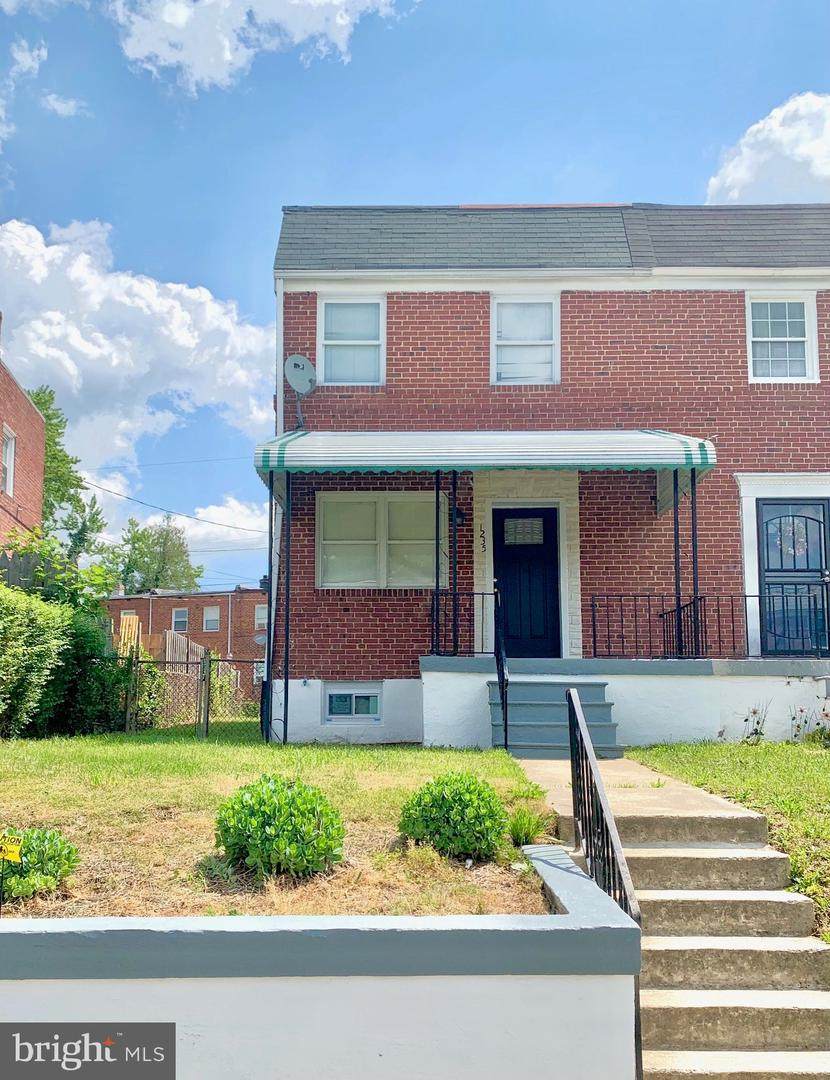 1235 Augusta Avenue - Photo 1