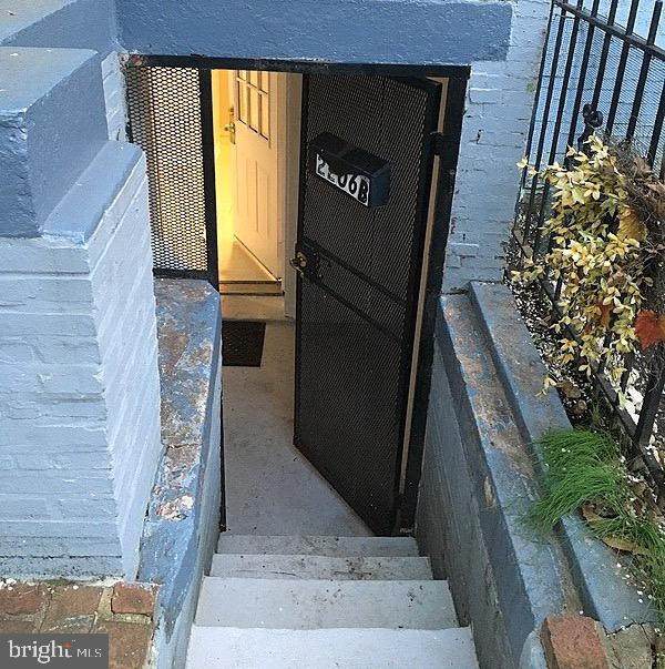 2206 1ST Street - Photo 1