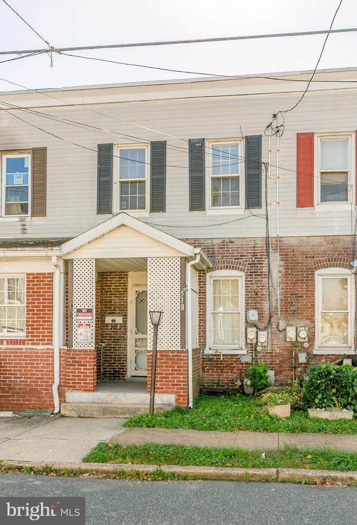 518 Vine Street - Photo 1