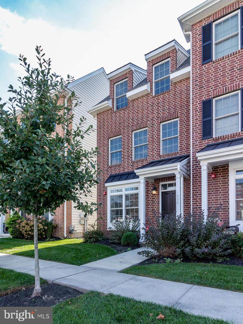 634 D Street - Photo 1