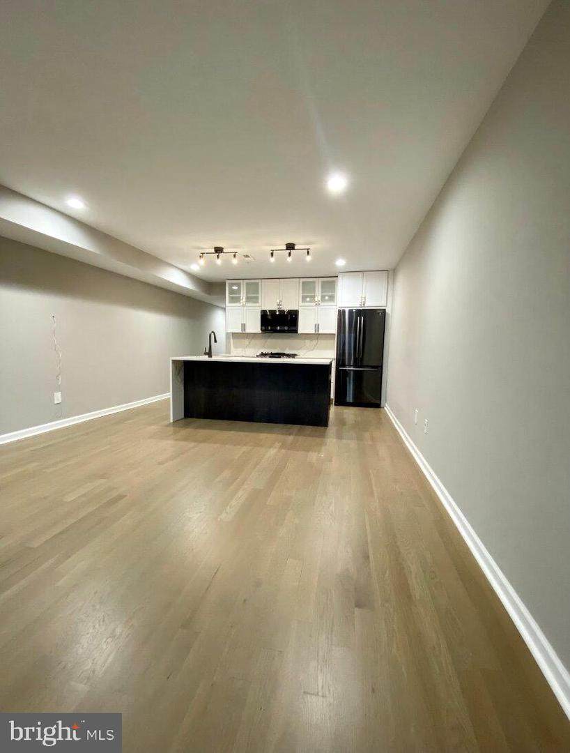 1015 Baltimore Street - Photo 1