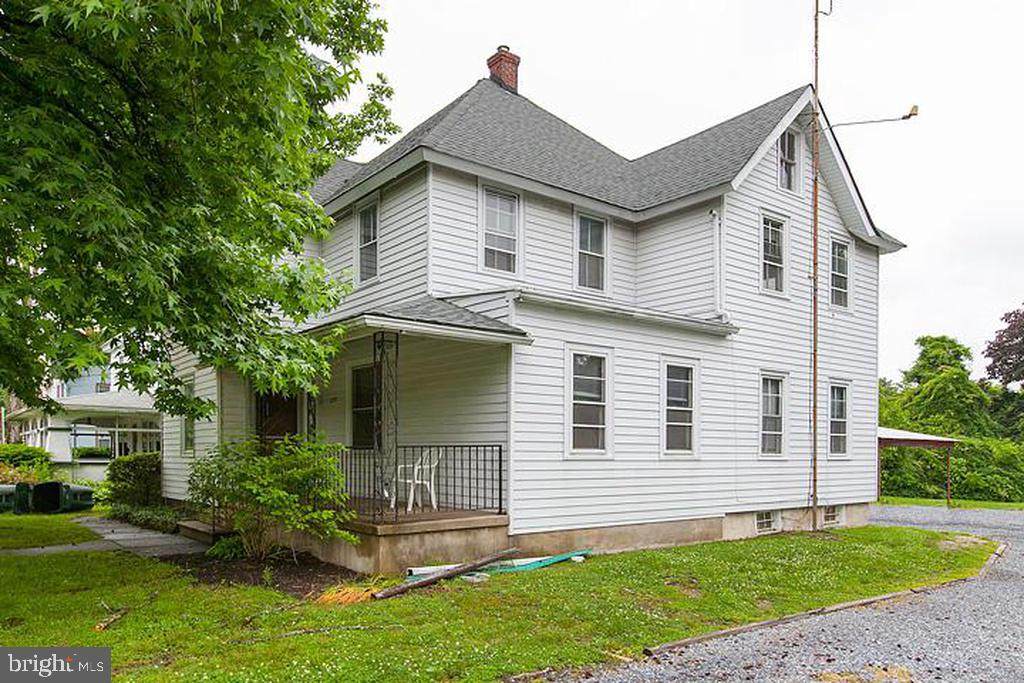 229 High St E - Photo 1