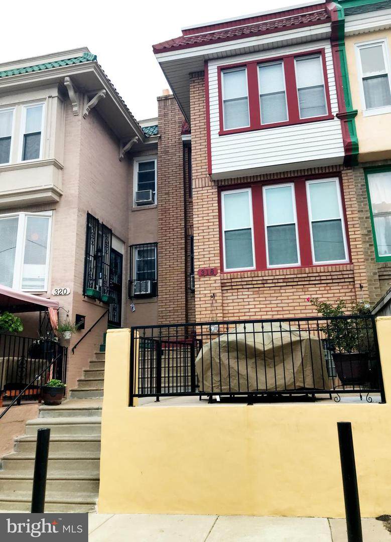 318 Sheldon Street - Photo 1