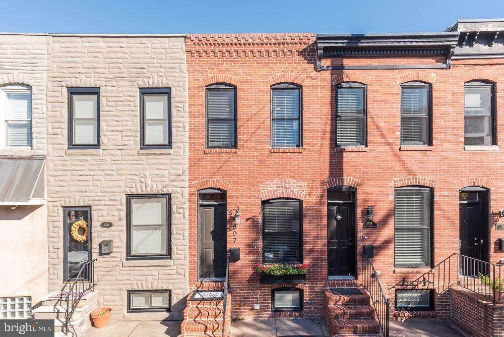 807 Decker Avenue - Photo 1