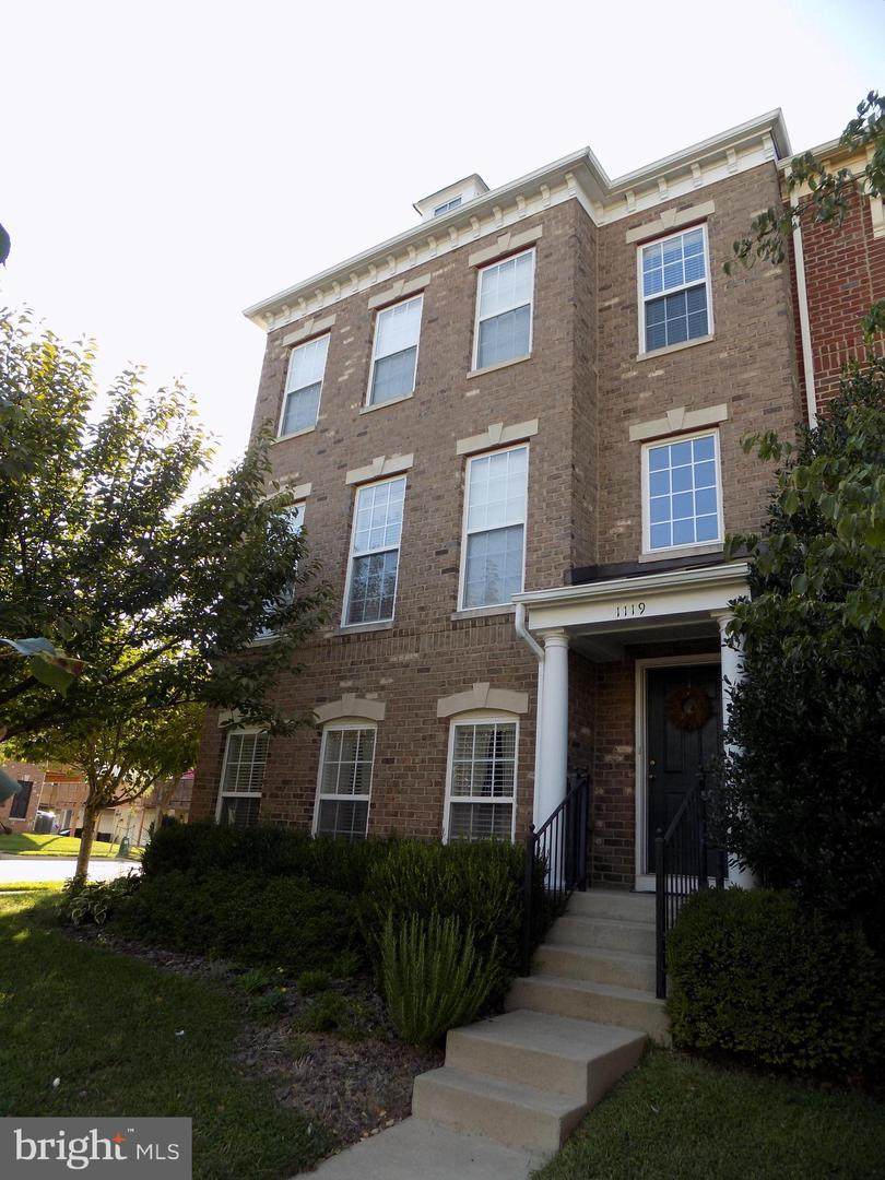 1119 Farrish Place - Photo 1