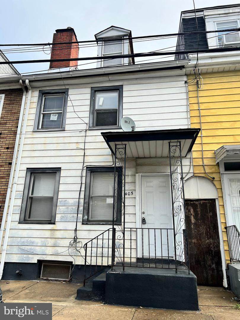 405 Lawrence Street - Photo 1