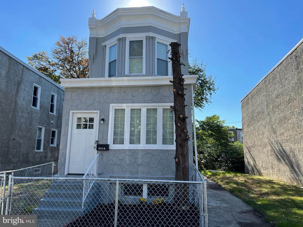 1151 Kenwood Avenue - Photo 1