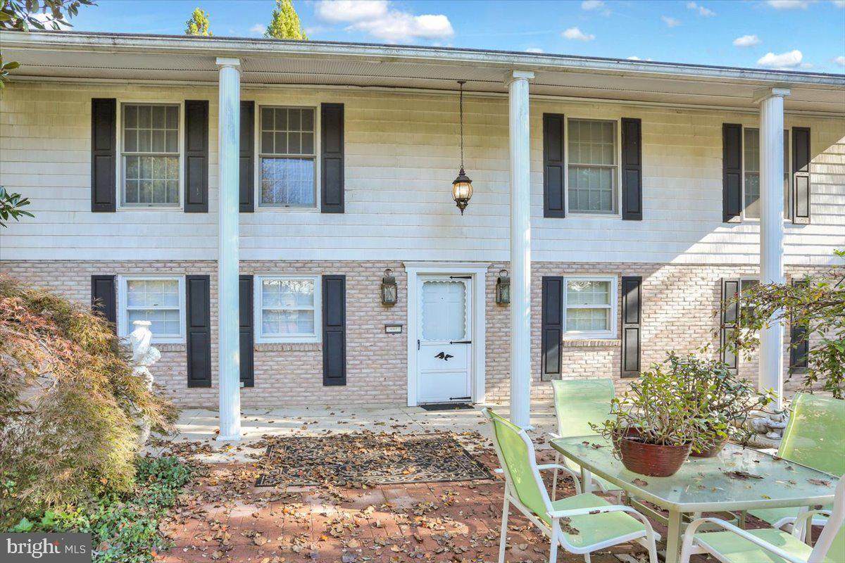 304 Hardwood Drive - Photo 1