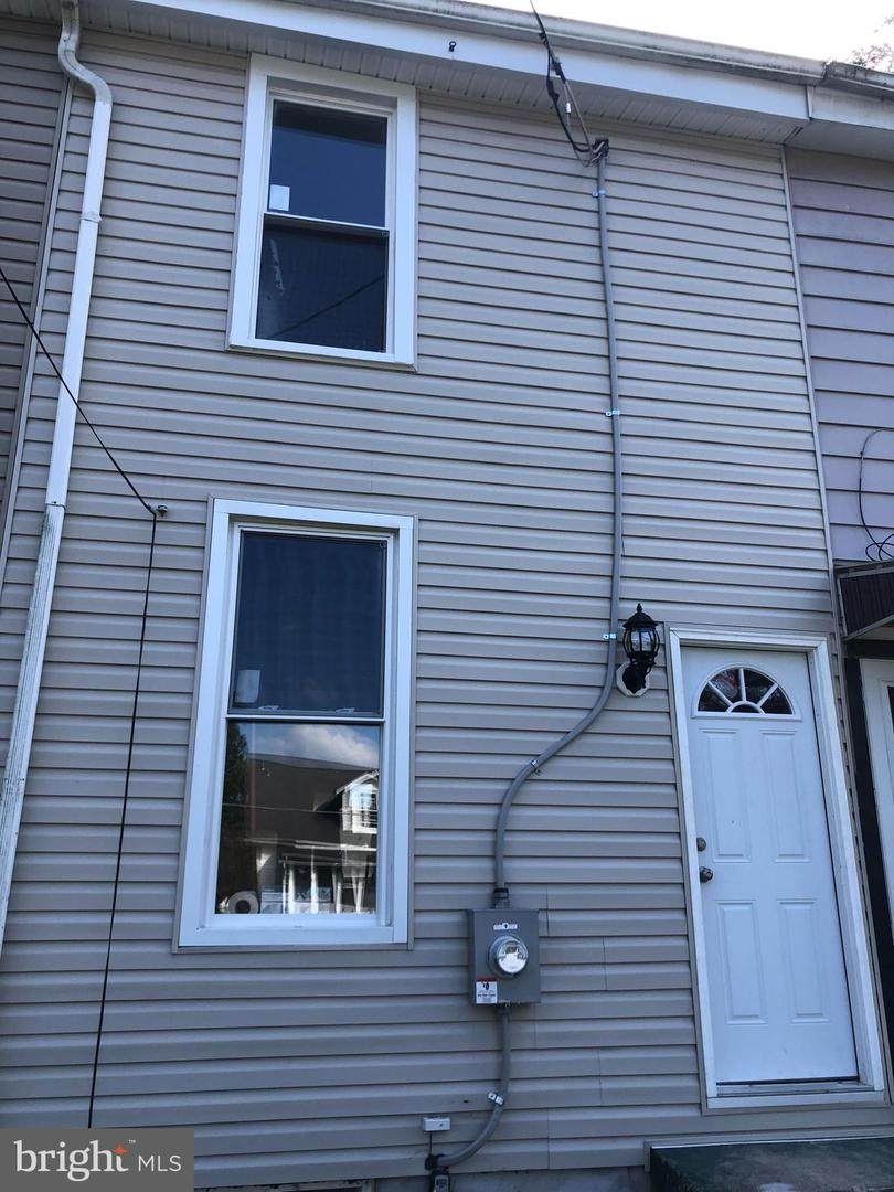 307 Washington Street - Photo 1